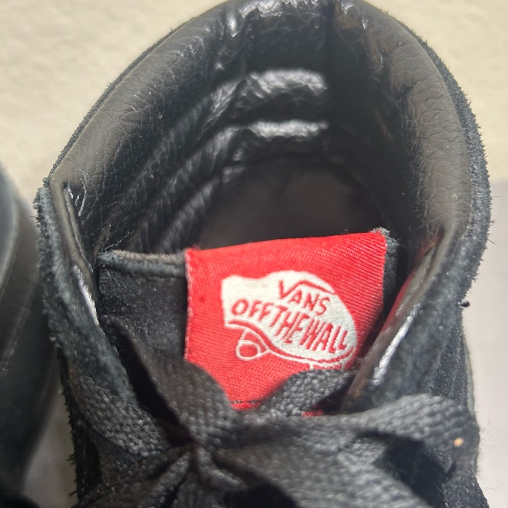 Vans Men's Black High-Top Sneakers with Red Accents - Picture 3 of 7